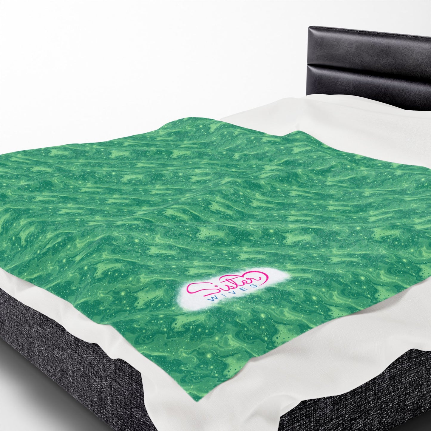 Sister Wives Green Oil Slick Cozy Velveteen Plush Blanket for Comfort & Warmth, Great for Home Decor, Gifts, Living Room, Couch, Bedroom