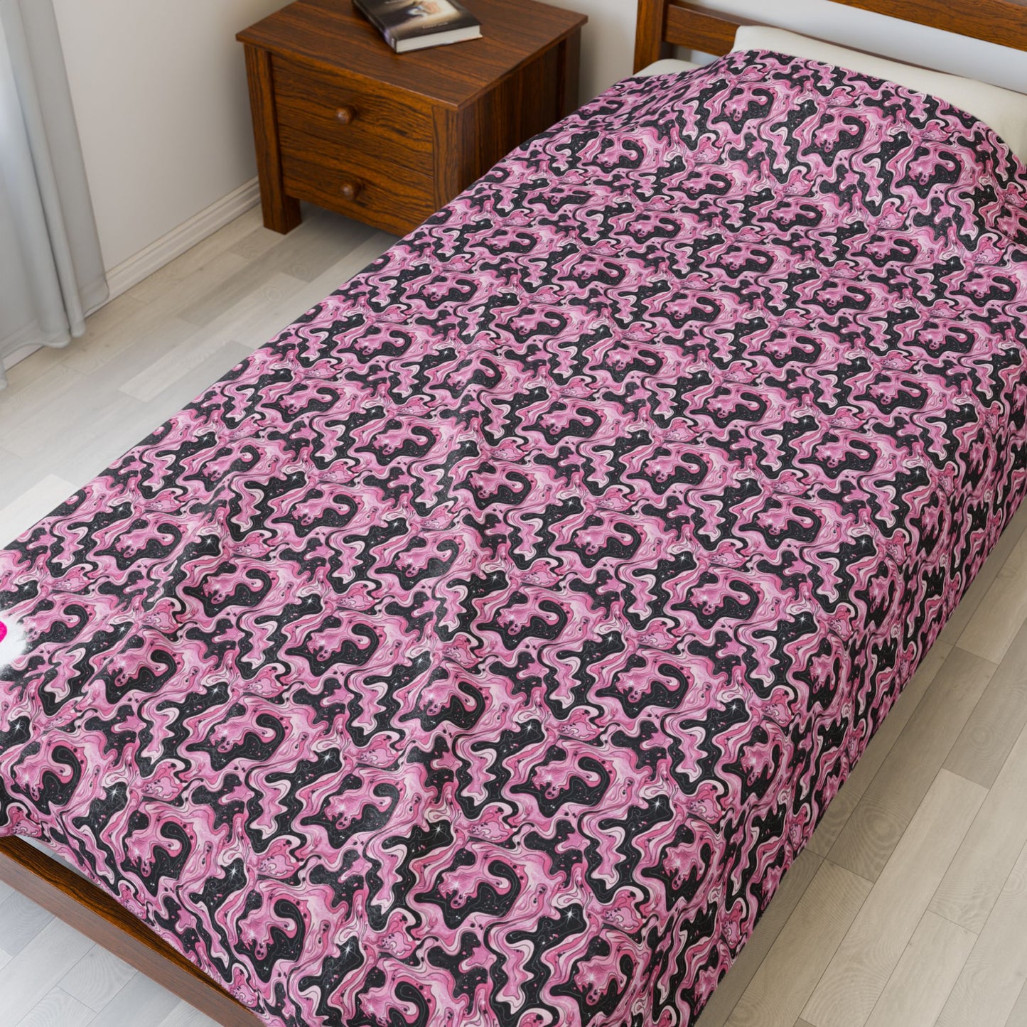 Sister Wives Pink & Black Oil Slick Cozy Velveteen Plush Blanket for Comfort & Warmth, Great for Home Decor, Gifts, Living Room, Couch, Bedroom