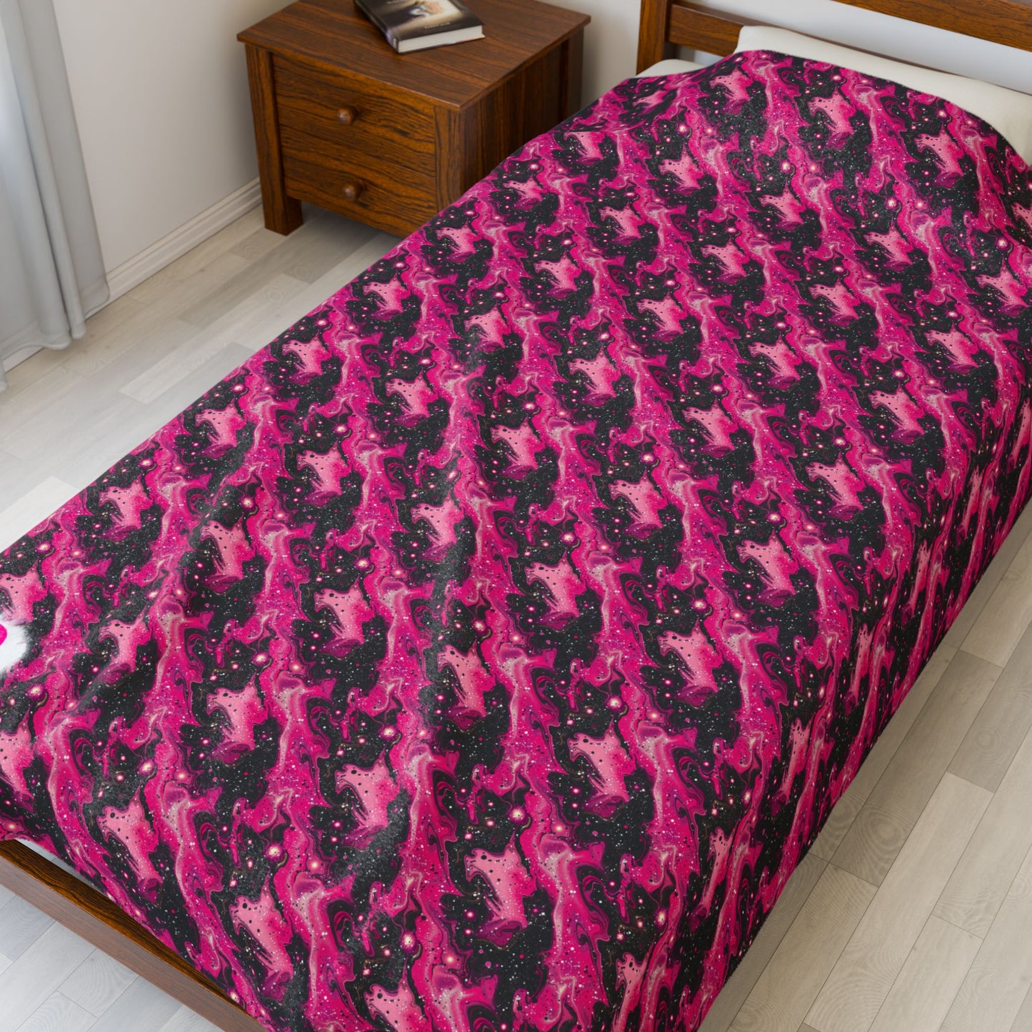 Sister Wives Cozy Velveteen Plush Blanket for Comfort & Warmth, Great for Home Decor, Gifts, Living Room, Couch, Bedroom