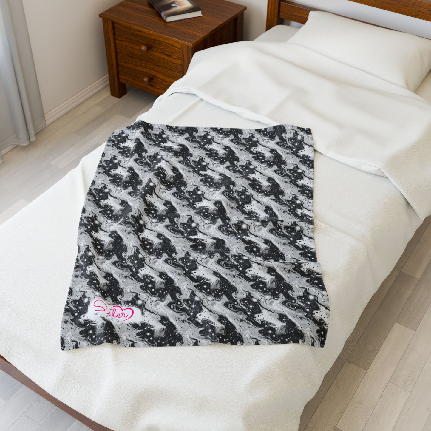 Sister Wives Black & White Cozy Velveteen Plush Blanket for Comfort & Warmth, Great for Home Decor, Gifts, Living Room, Couch, Bedroom