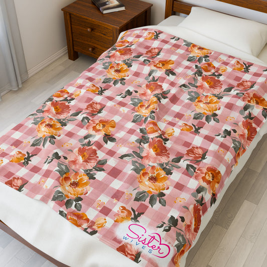 Pink Gingham Floral Plush Throw Blanket – Orange Rose Cottagecore Blanket, Cozy Velveteen Floral Bedding, Soft Aesthetic Gift Blanket
