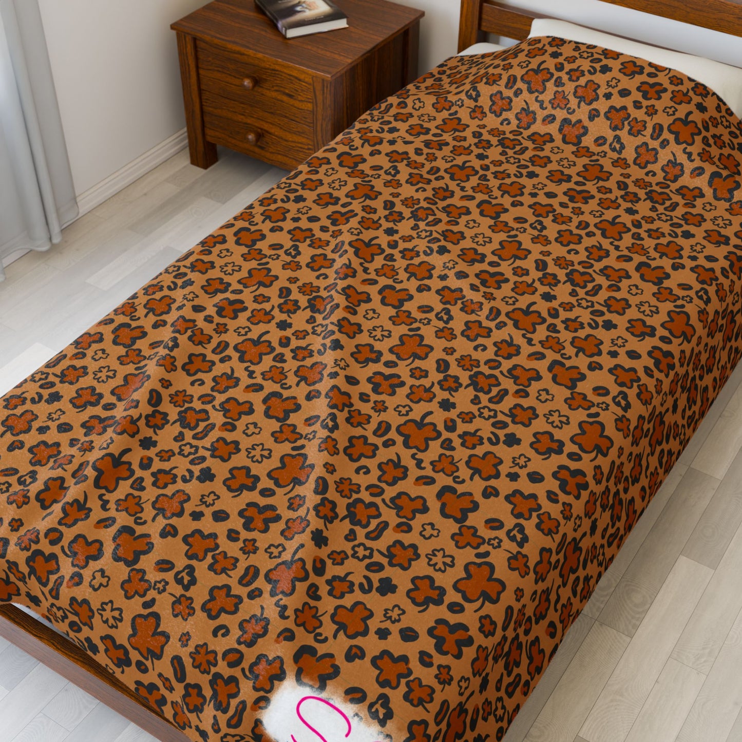 Leopard Print Shamrock Throw Blanket St. Patty’s Day Home Decor Polyamory Sisterwives ENM Friendly Home Decor | Swinger Lifestyle Cozy Blanket