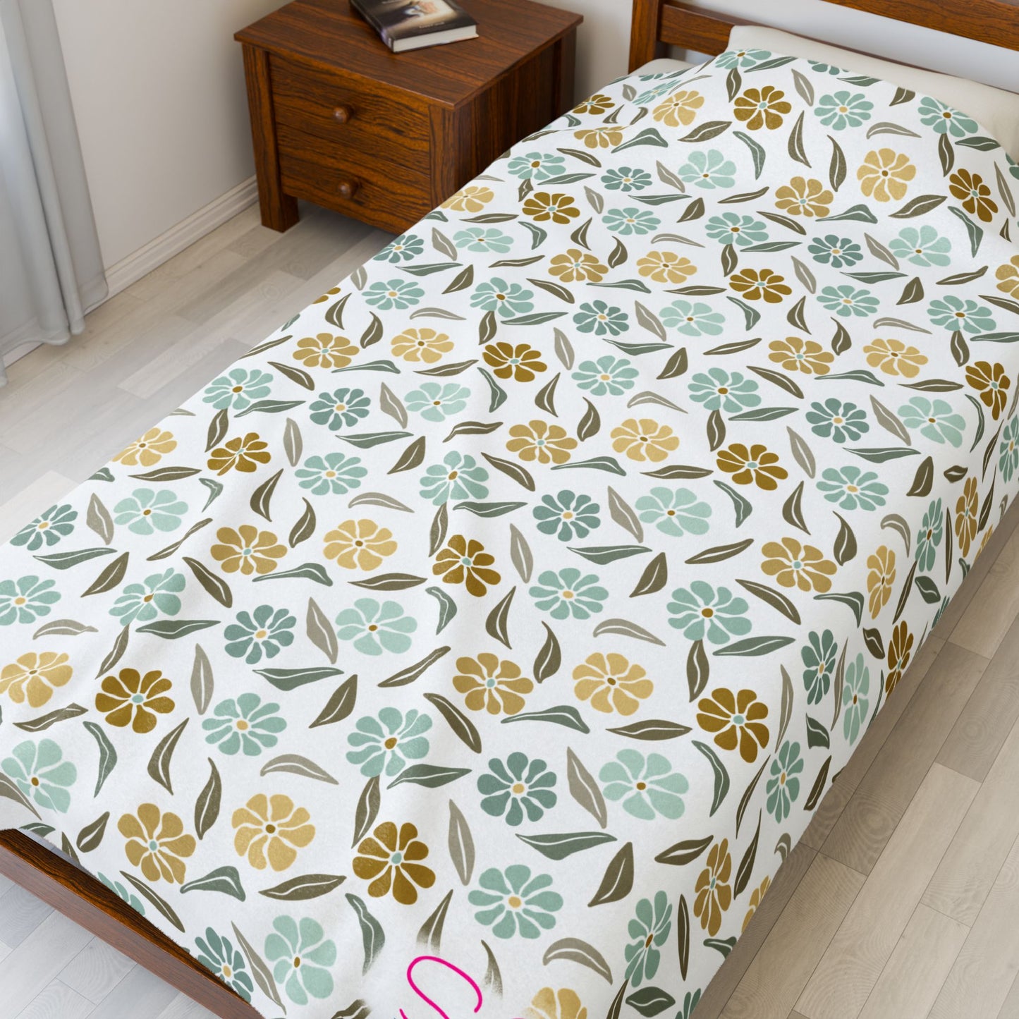 Boho Floral Throw Blanket – Cozy Botanical Home Decor | Polyamory & ENM Friendly