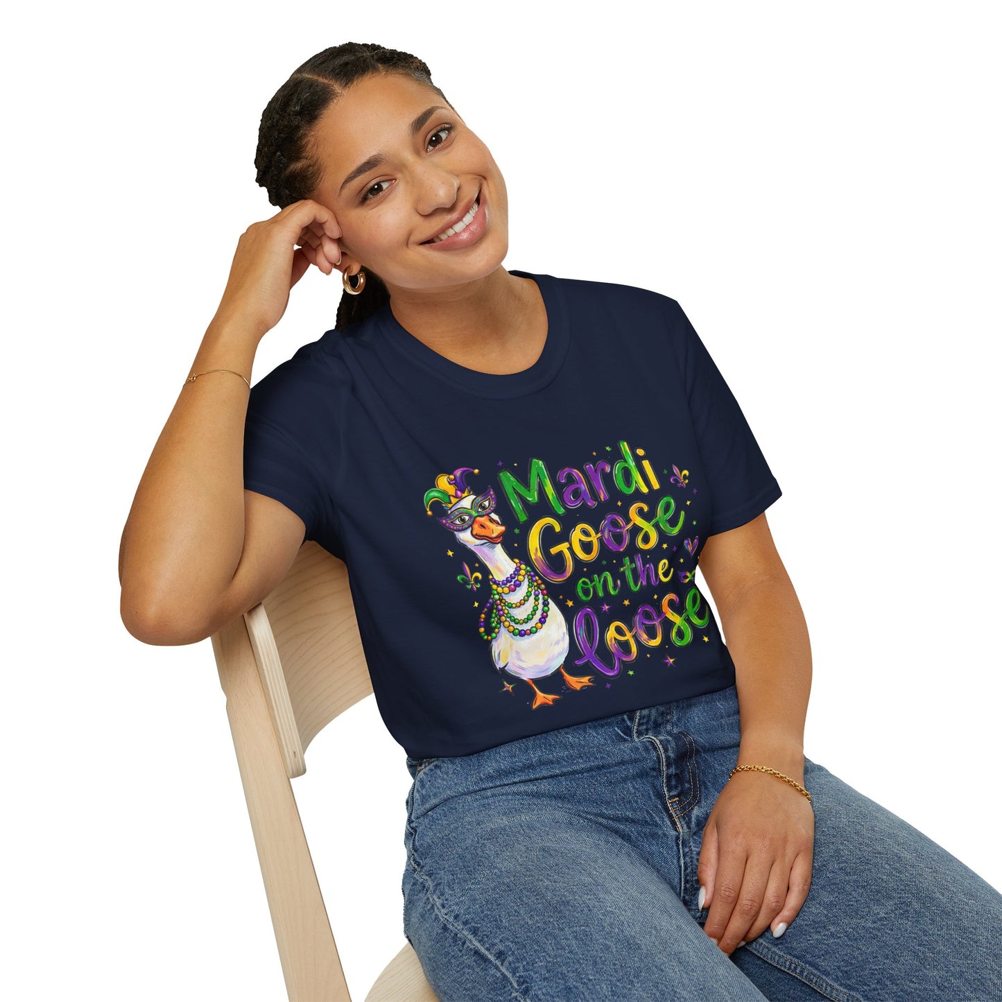 Mardi Goose on the Loose Shirt – Funny Mardi Gras Goose T-Shirt, Polyamory ENM Non-Monogamy Carnival Tee, Unisex Gildan 64000