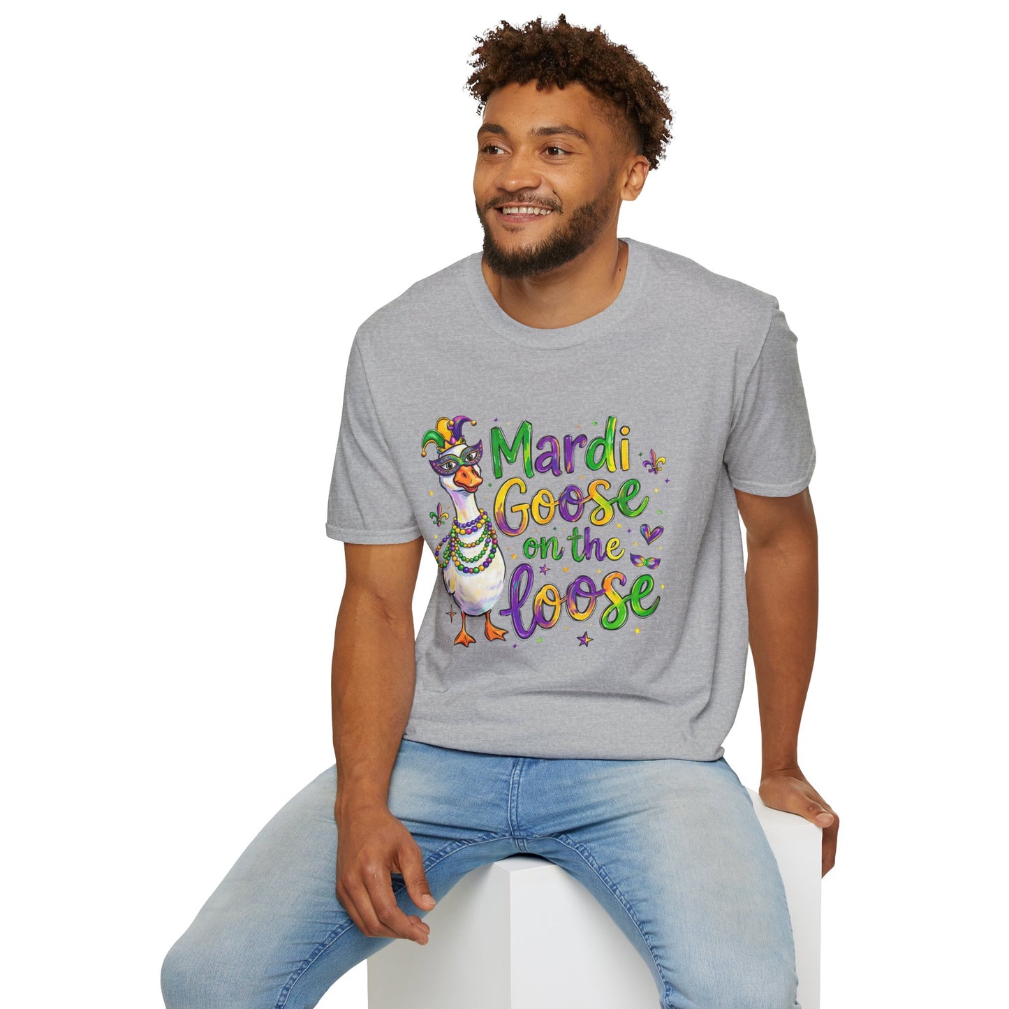 Mardi Goose on the Loose Shirt – Funny Mardi Gras Goose T-Shirt, Polyamory ENM Non-Monogamy Carnival Tee, Unisex Gildan 64000