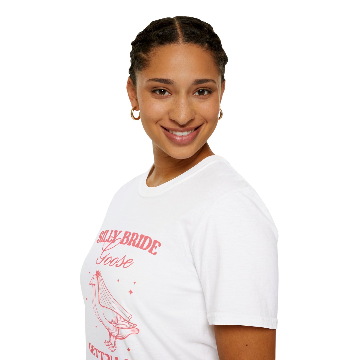 Silly Bride Goose Gettin Loose Shirt – Funny Bachelorette Party Tee, Bride Humor Wedding Shirt, Poly-Friendly Unisex Gildan 64000