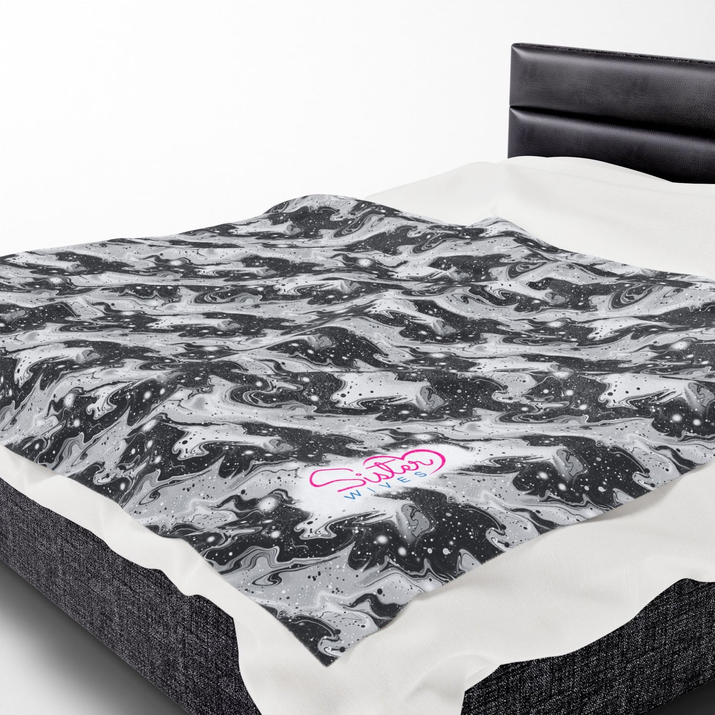 Sister Wives Black & White Cozy Velveteen Plush Blanket for Comfort & Warmth, Great for Home Decor, Gifts, Living Room, Couch, Bedroom