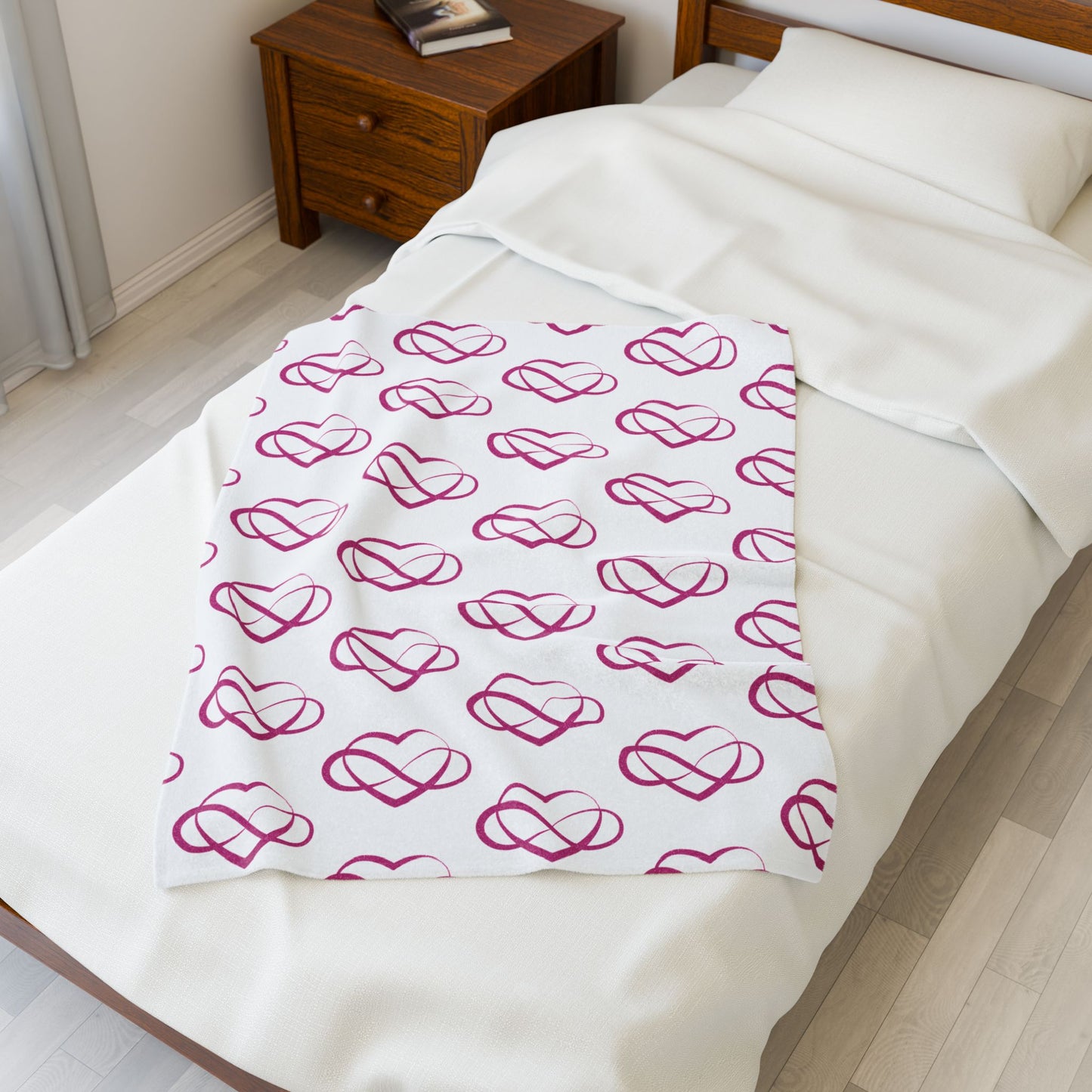 Pink Polyamory Heart Blanket – Soft Ethical Non-Monogamy Plush Throw | Cozy Poly Pride Bedding & Home Decor